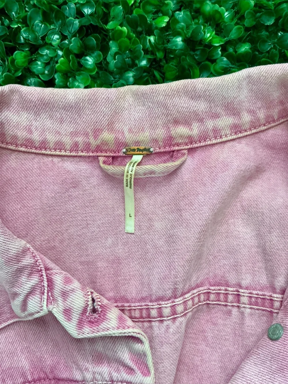 Free People Washed Pink Denim Jacket - Picture 3 of 3